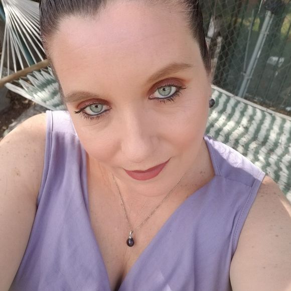 Meet your Posher, Donna - Picture 1 of 1